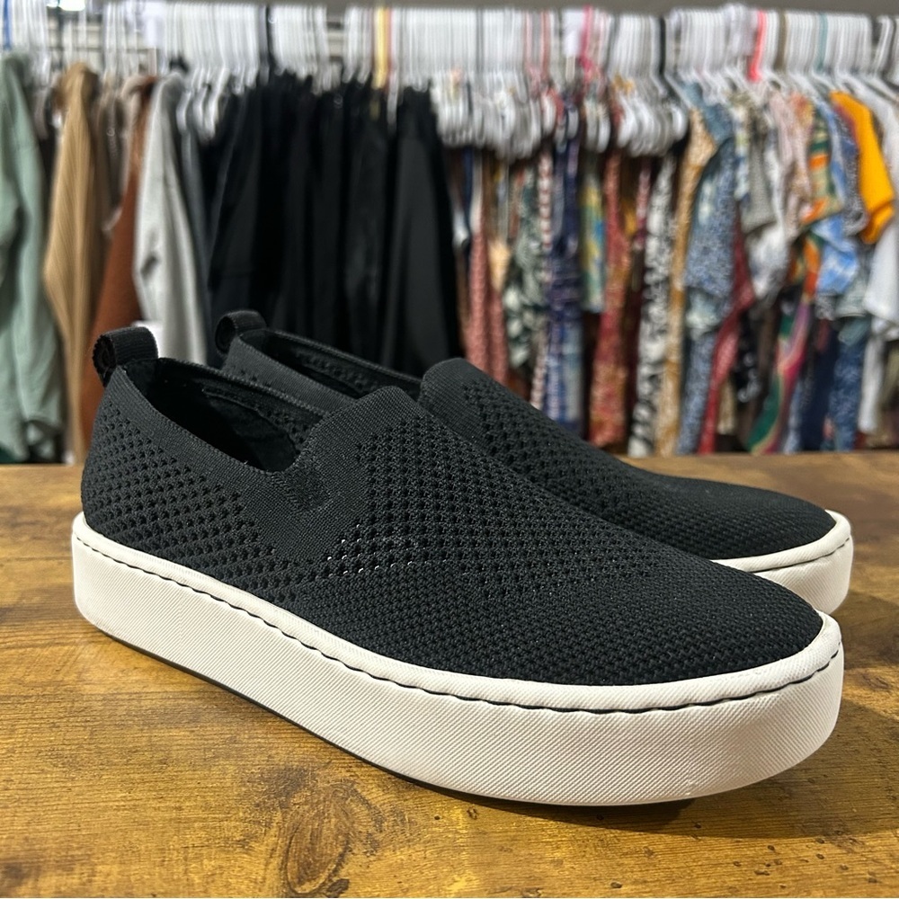 Born Solstice Knit Fabric Black Slip On Shoes 7.5